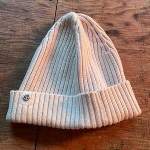 Lululemon ribbed hat